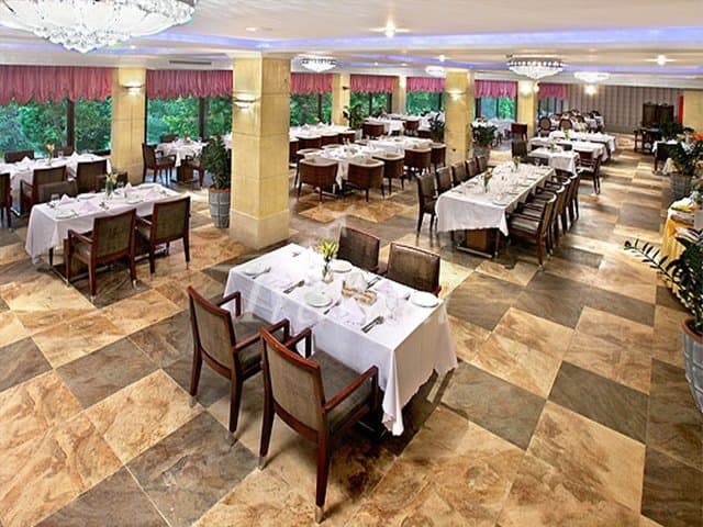 Espinas Hotel – Tehran