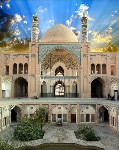 Agha Bozorg Mosque 