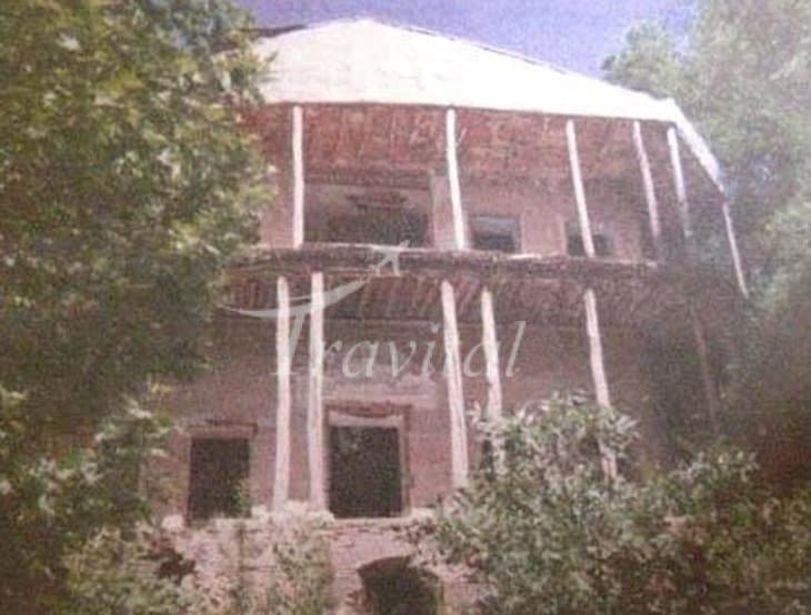 As’adieh Cholicheh Castles 