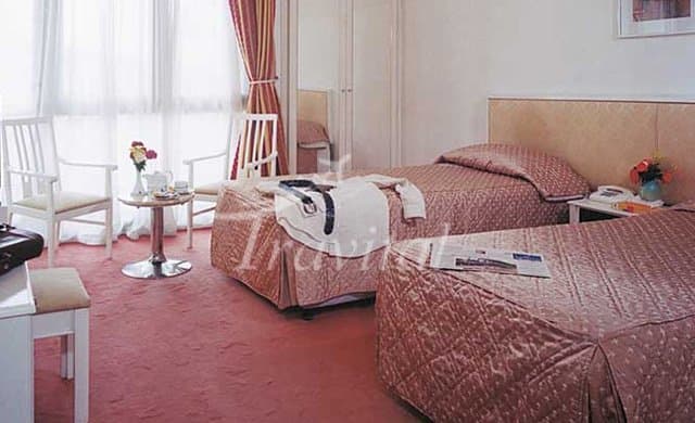 Azadi Hotel – Shahrekord