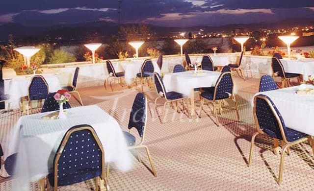 Azadi Hotel – Shahrekord