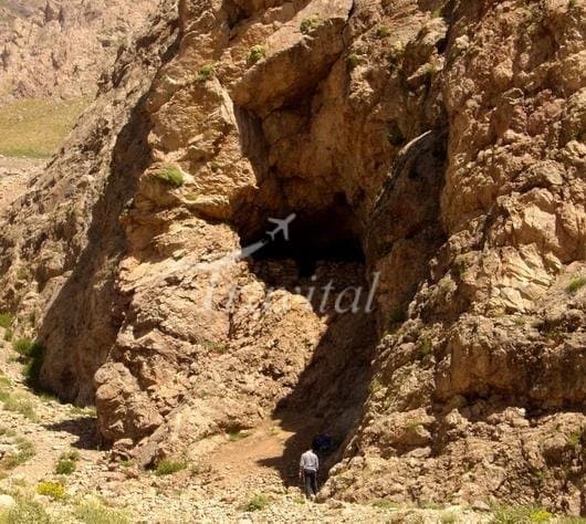 Boornik and Biuk Agha Cave – Damavand