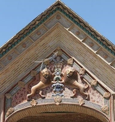 Chaleshtor Castle 