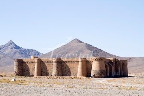 Esfahan Yazd Roads Caravansaries 