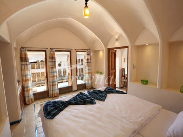 Mahinestan Raheb Hotel – Kashan