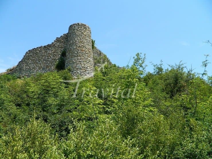 Markuh Castle 