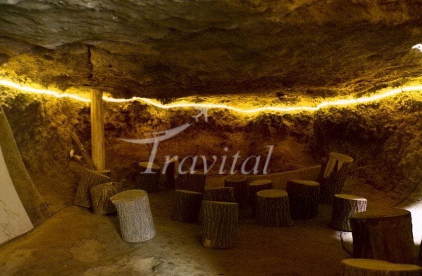 Niyasar Cave 