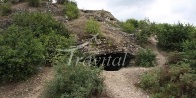 Peer-e-zan Khany Cave – Noor - view 1