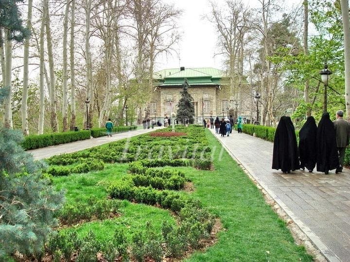 Reja’t Va Ebrat Museum 