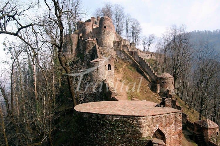 Rudkhan Castle (Ghale Roodkhan) – Fuman