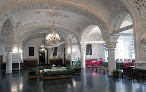 Saheb Qaranieh Palace 