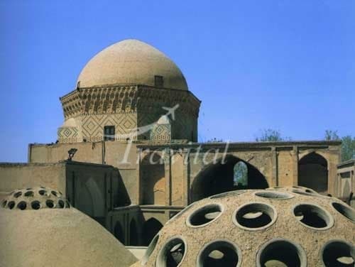 Sheikh Ahmad Fahadan Mausoleum 