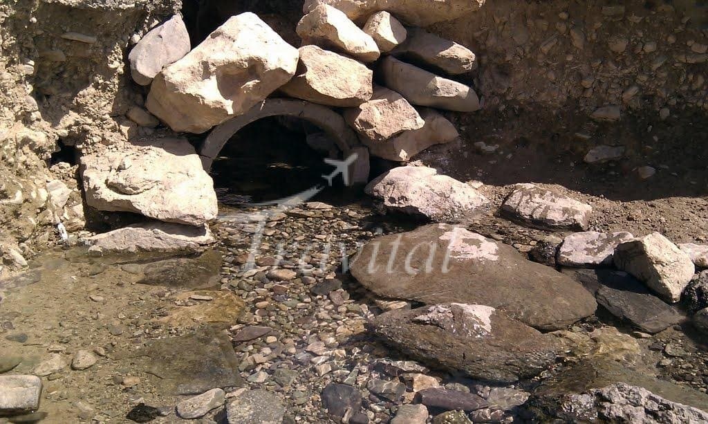 Vannaq Mineral Water Spring 