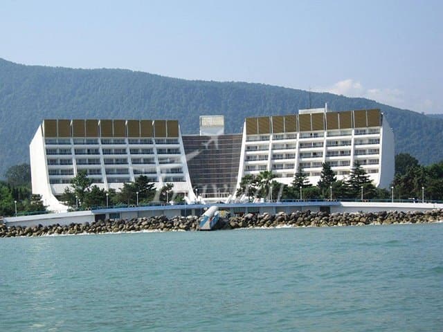 Parsian Azadi Khazar Hotel – Chalus
