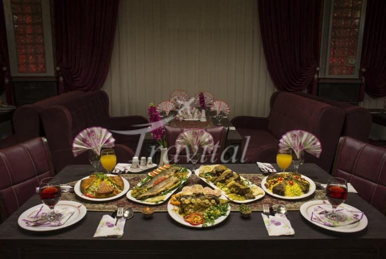 Esteghlal Hotel – Qom