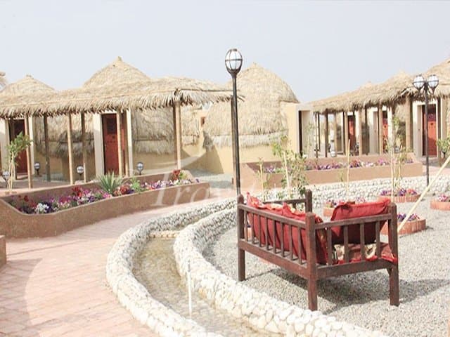 Ghale Ganj Kapari (Hut) Hotel – Kerman