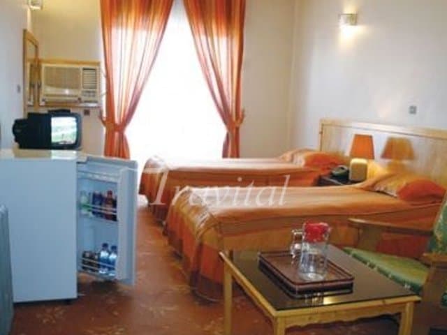 Narenj (Orange) Hotel – Sari