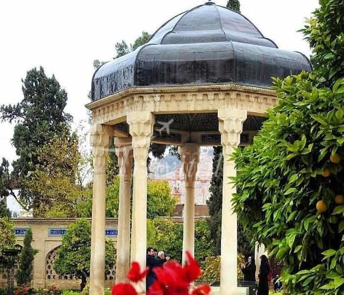 Ultimate Guide for traveling to Shiraz