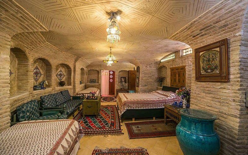Best traditional accommodations in Isfahan