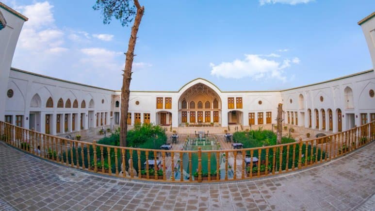 Kasian Traditional Hotel- Kashan - view 3