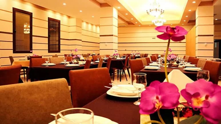 Ghasre Jahan Hotel – Natanz - view 2