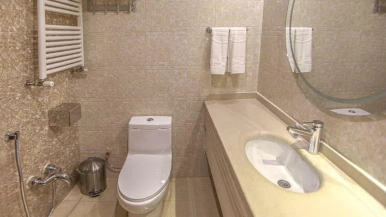 Tabarok Hotel – Mashhad - view 1