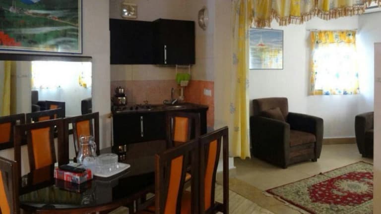 Shahr Ghese Motel – Mahmudabad