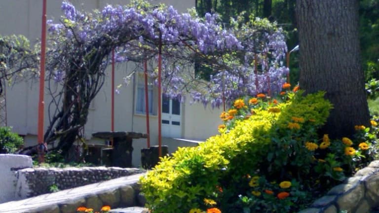 Fajr Hotel – Lahijan