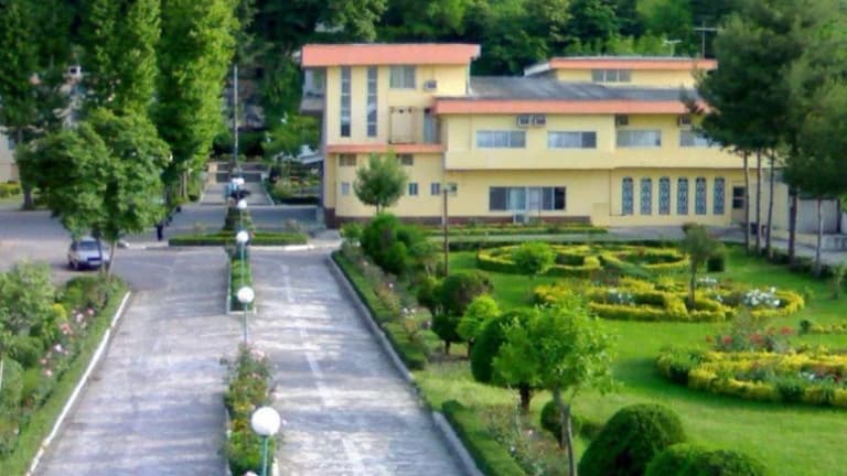 Fajr Hotel – Lahijan