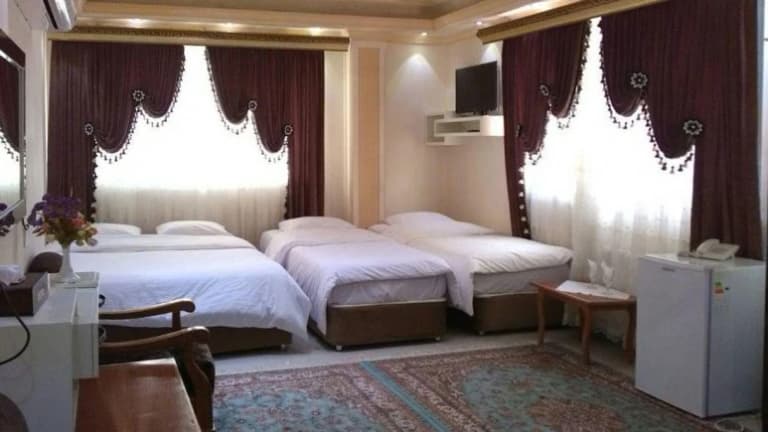 Dehdar Hotel – Lahijan