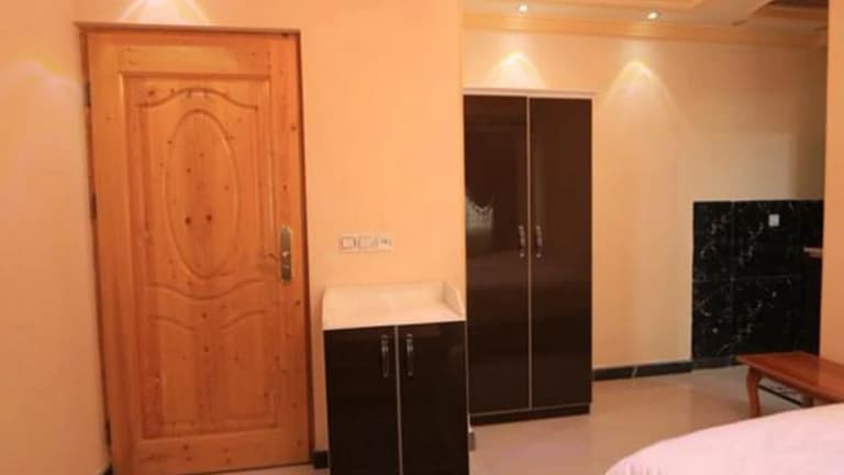 Dehdar Hotel – Lahijan