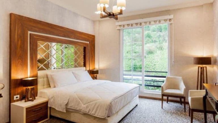 Respina Hotel – Lahijan