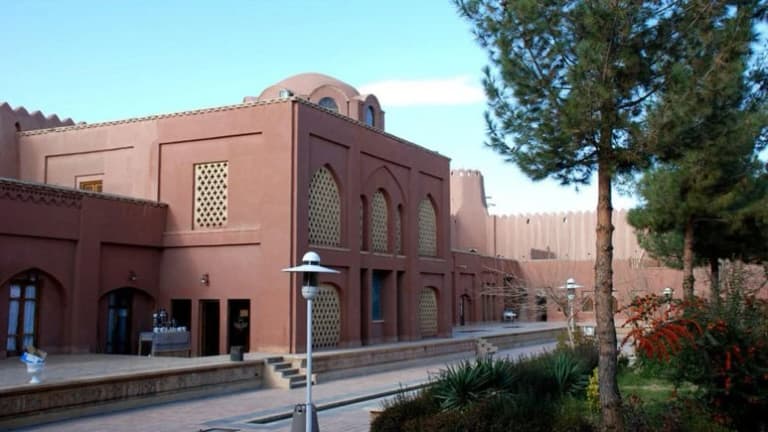 Googad Arg Hotel – Golpayegan