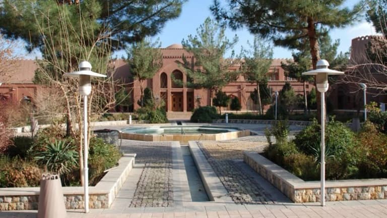 Googad Arg Hotel – Golpayegan