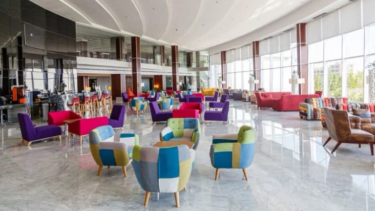 International Hotel – Kish