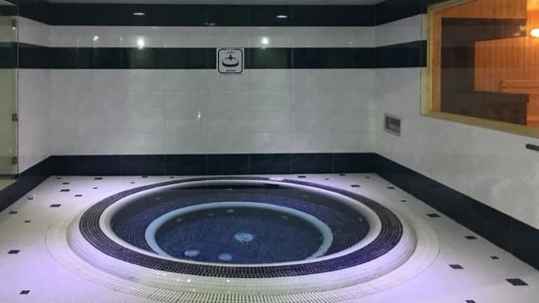 Pardis Hotel – Karaj