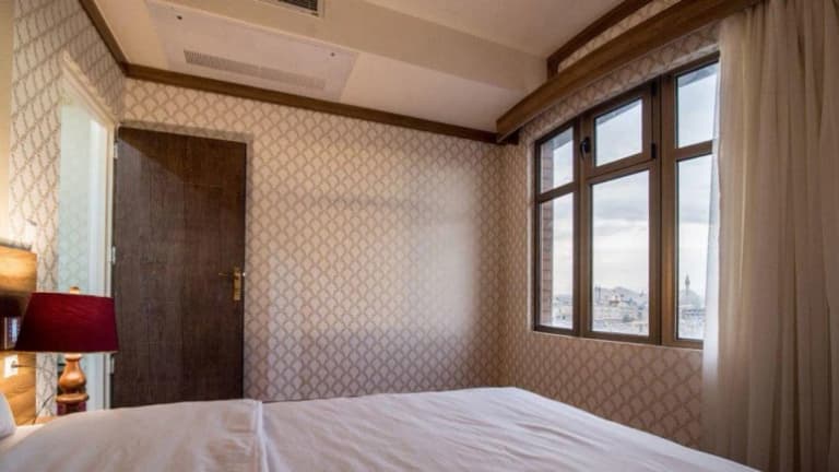 Raspina Hotel – Qom