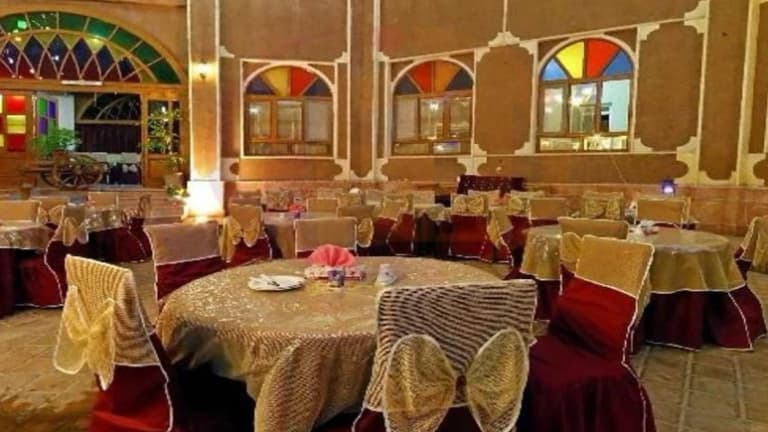 Emad Nezam Hotel – Ferdos