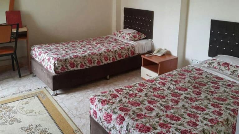 Siroos Hotel – Rudsar