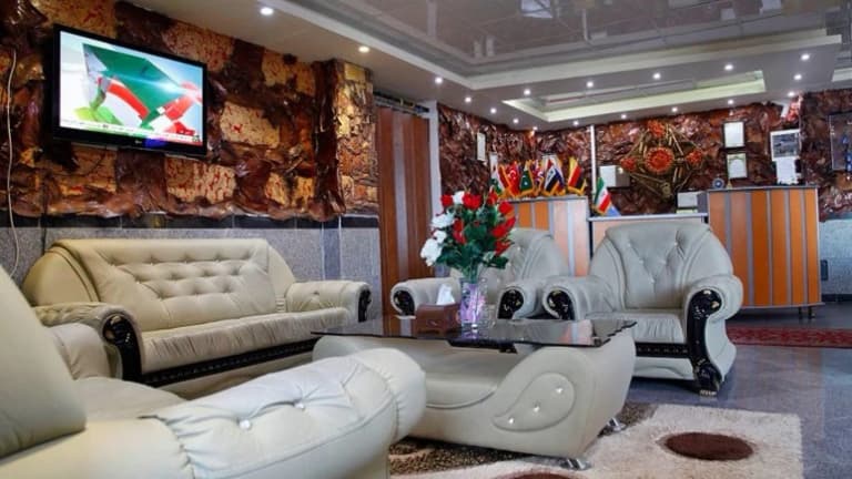 Siroos Hotel – Rudsar