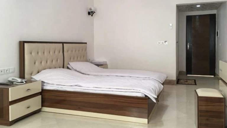 Chipal Hotel – Jolfa