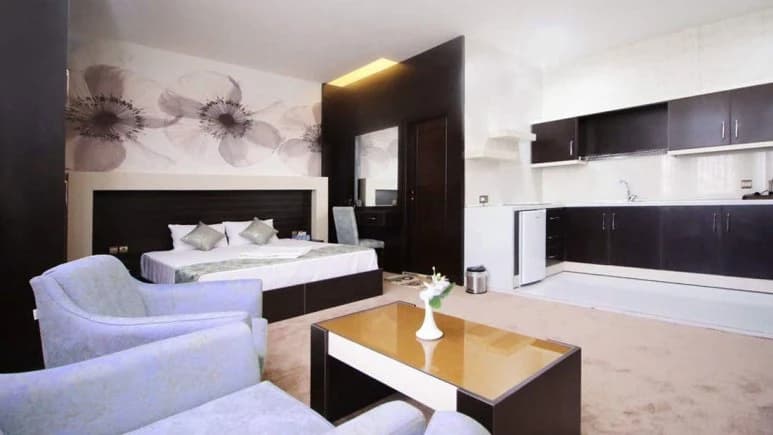 Narenjestan Hotel – Jolfa - view 1