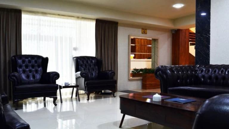 Narenjestan Hotel – Jolfa
