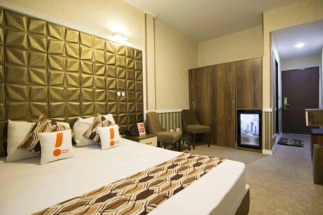 Paradise Hotel – Tehran - view 3