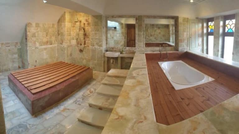 Orosi Hotel – Tabriz