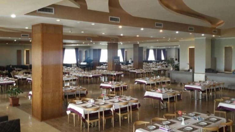 Mizban (4 Star) Hotel – Babolsar