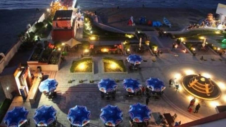 Narenjestan Hotel – Izadshahr