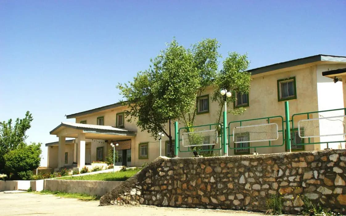 Jahangardi (Tourism) Hotel – Aligudarz - view 1
