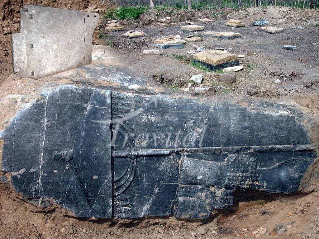 Bardak Siyah Achaemenid Palace – Dashtestan (Burazjan)