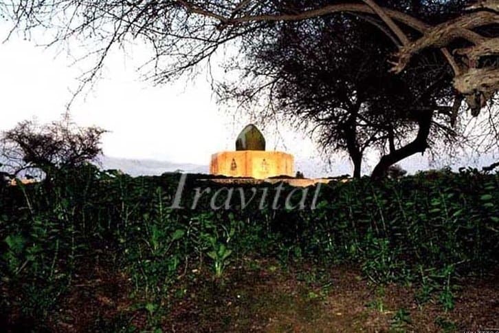 Haji Mohammad Ebrahim Esfahani Tomb, Khark Island – Bushehr